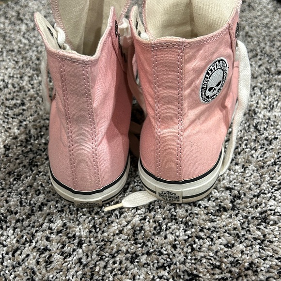 Harley-Davidson Pink Canvas High-Top Sneakers - Picture 4 of 6
